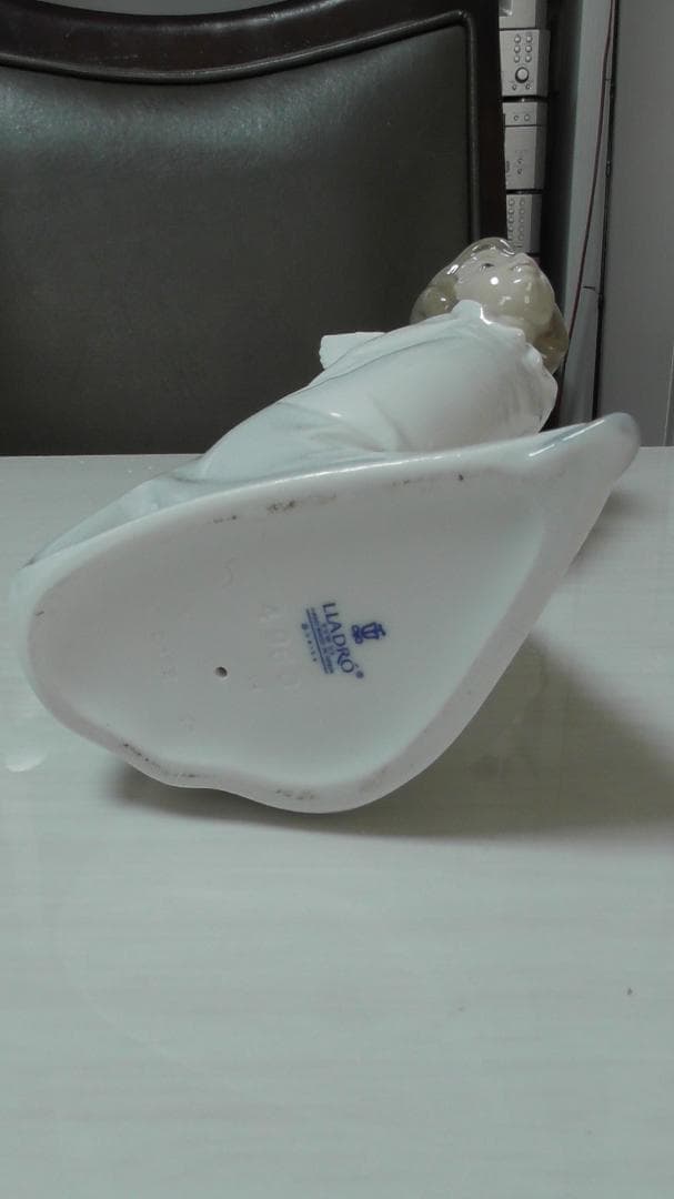 LLADRO　リヤドロ【天使の考え事（わかってきたぞ）】７　リアドロ　Ｌ470