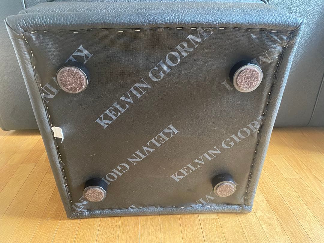 超美品　【ケルビン　ジョルマーニ】オットマン　高級家具　KELVIN 総黒革