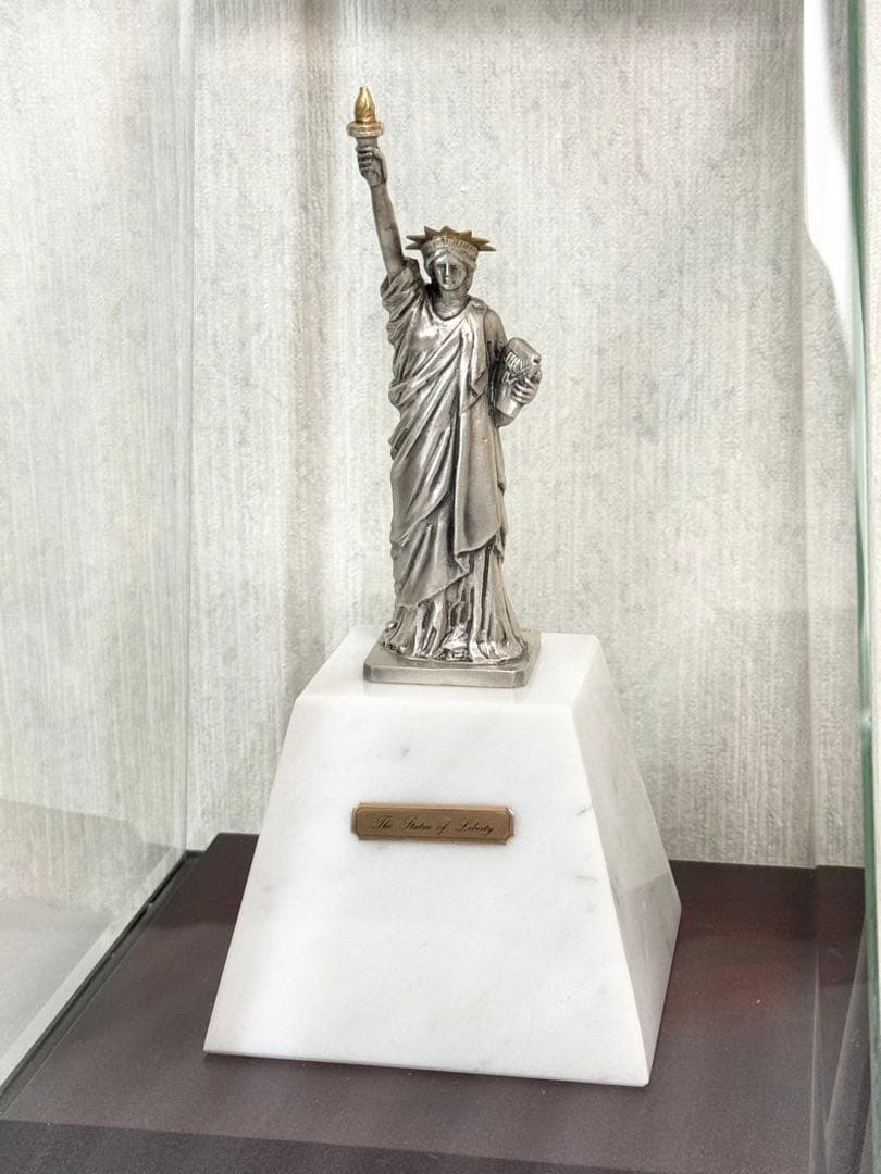 【希少】銀製　自由の女神　置物　面取り ガラスケース　silver970