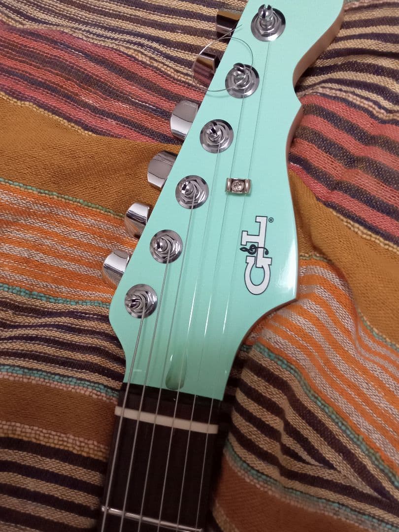 完璧ストラト∼超絶レア/G&L Legacy USA リアハム グリーン - メルカリ