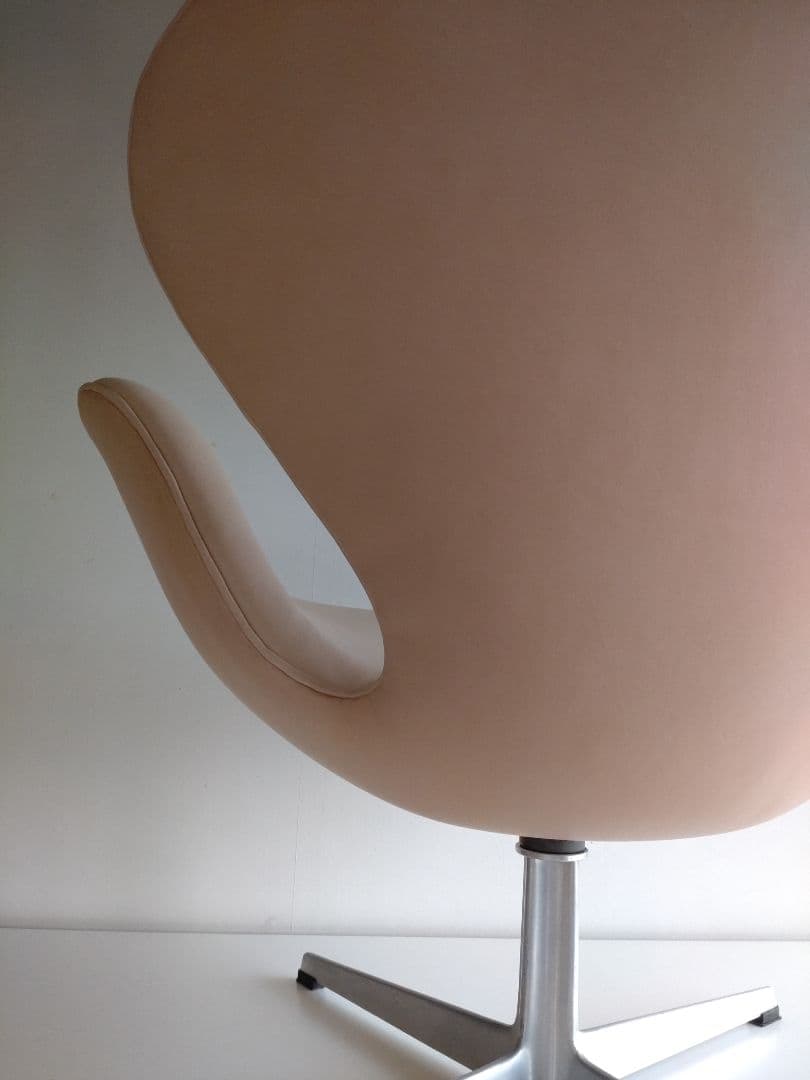 スワンチェア フリッツハンセン ナチュラルレザー フルベジタブルタンニン ヌメ革