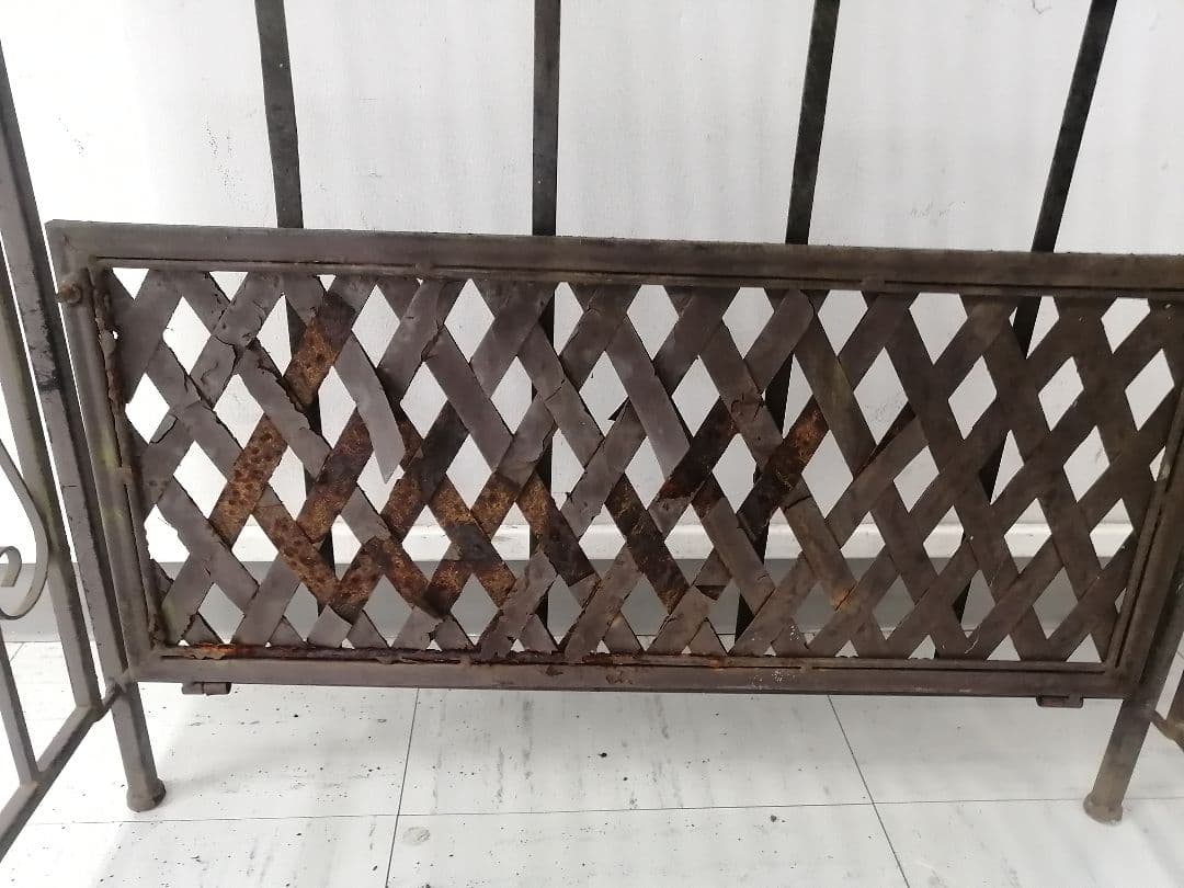 アイアン製オープンシェルフ 4段 メタル ダークグレー 花台 店舗什器 W61