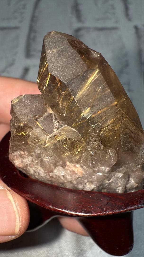 ⑤ブラジル産 タイチンルチルクォーツ マスター 原石クラスター 特注手彫専用台座