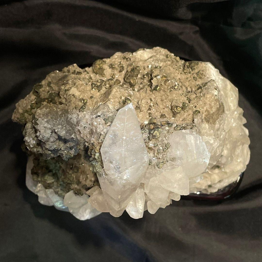 チャルコパイライト　カルサイト