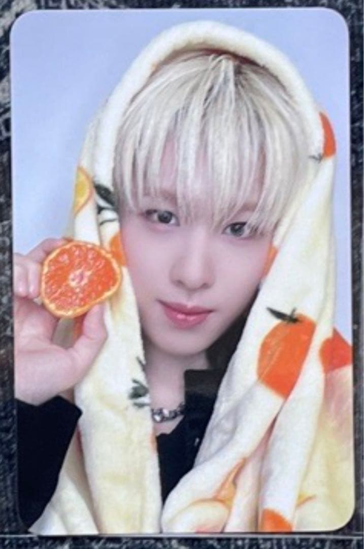 NEXZ トレカ ヒュイ makestar メクス 購入特典 オレンジ 1/11 - メルカリ