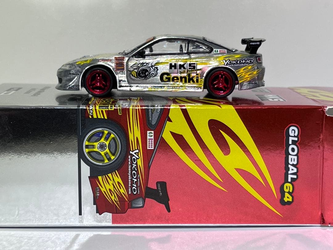 Tarmac HKS Hiper Silvia S15 チェイスカー