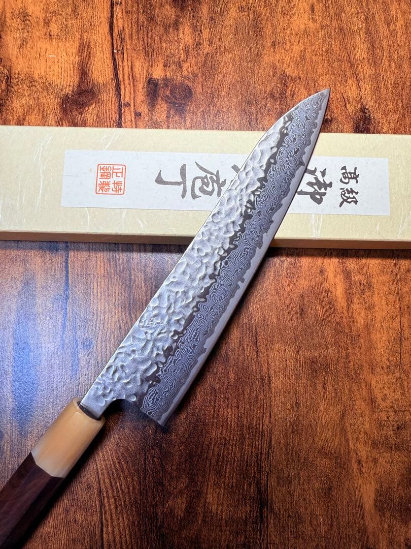 助松　和牛刀 包丁　AUS10鋼 ダマスカス　7寸　紫檀白水牛八角柄