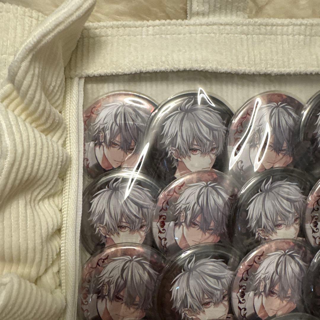 葛葉 缶バッジ ChroNoiR 6周年 痛バッグ - メルカリ