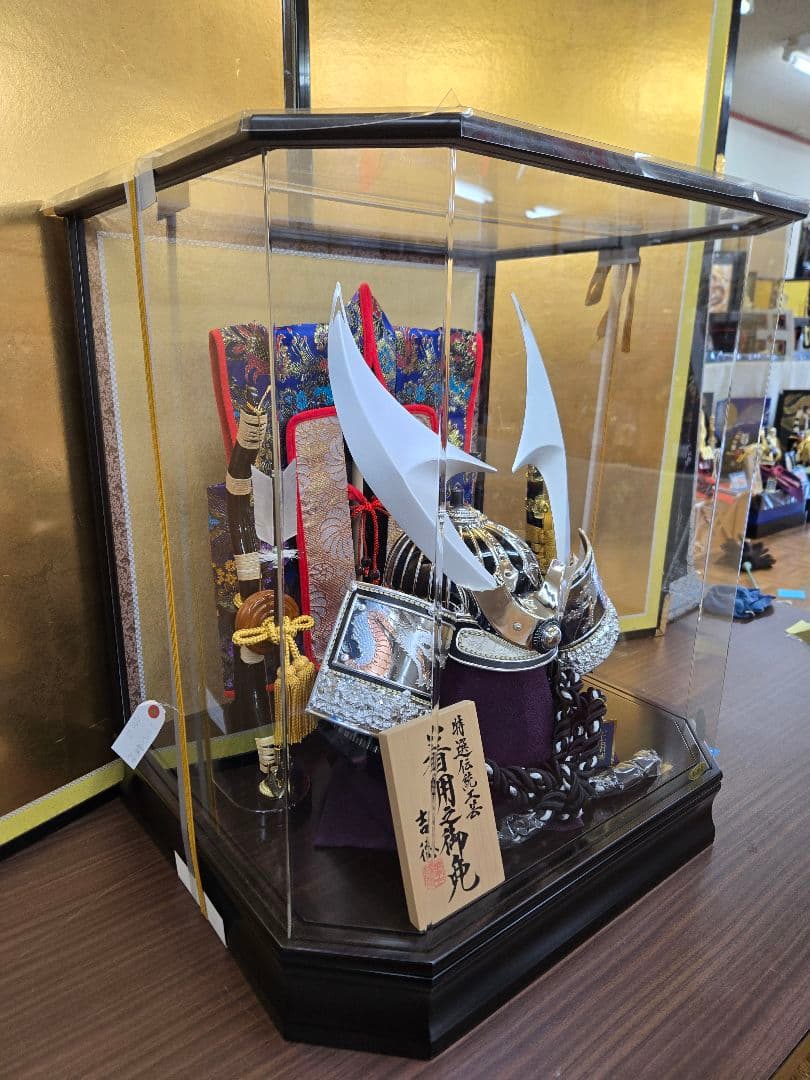【展示品限り】五月人形　兜　鍬形　ケース飾り　※閉店セール　K16