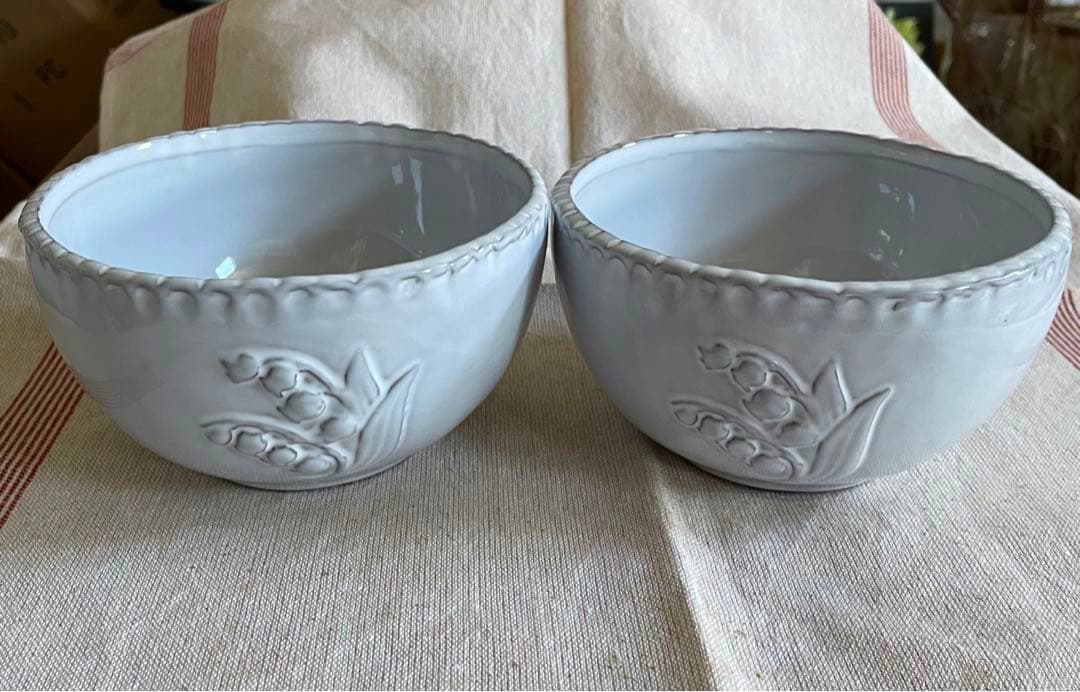スズランの模様がとっても可愛い❤️ミュゲ（Muguet）のボウル2個セット