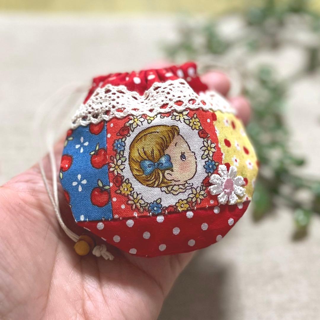 No.2304-58 手のひら巾着サシェ 香り袋 マーガレット&ソフィ レッド