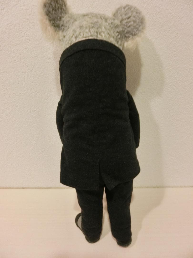 美品　一点物　羊毛フェルト作品　スーツのコアラの人形　羊毛倉庫