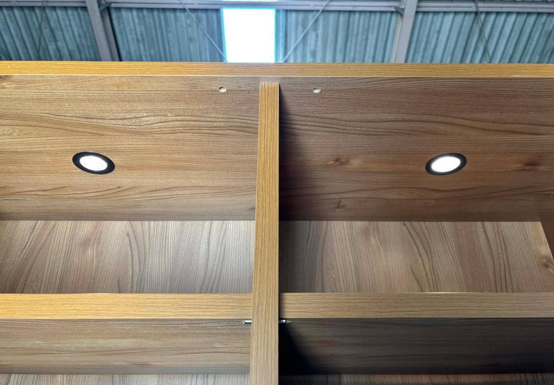 ライジング 国産 オープン棚オープンラック照明付き、幅117cm Used/美品