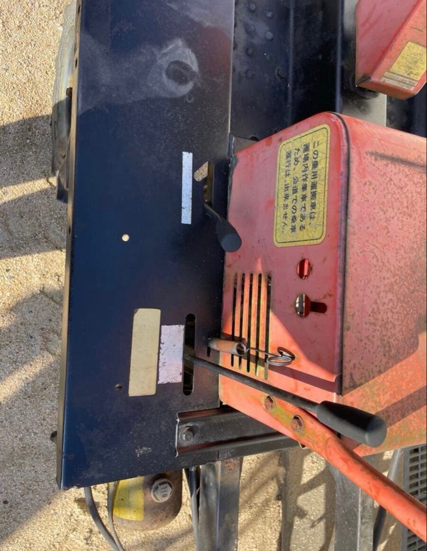 運搬車　ダンプ　4WD