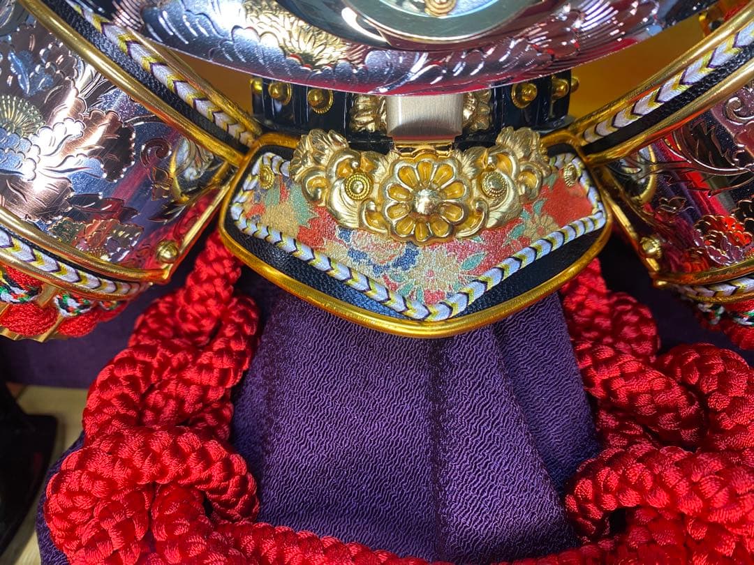 上杉謙信　東京久月　五月人形　銘木シリーズ　ホワイトオーク家紋付兜飾り収納セット