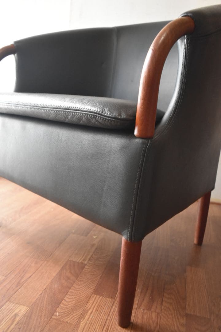 NIELAUS & JEKI MOBLER OPUS ②