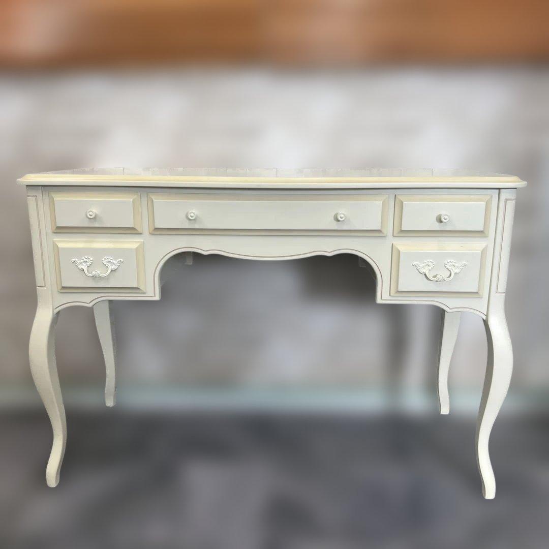 LAURA ASHLEYプロヴァンセル ドレッシングテーブル ドレッサー 稀少なLAURA ASHLEY(ローラアシュレイ)のprovencale(プロヴァンセル