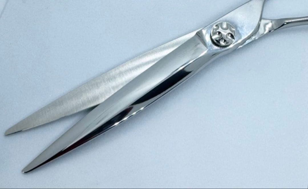 評価多数●やや幅広●1/4剣刃●7インチシザー●コバルト●美容●理容●鋏