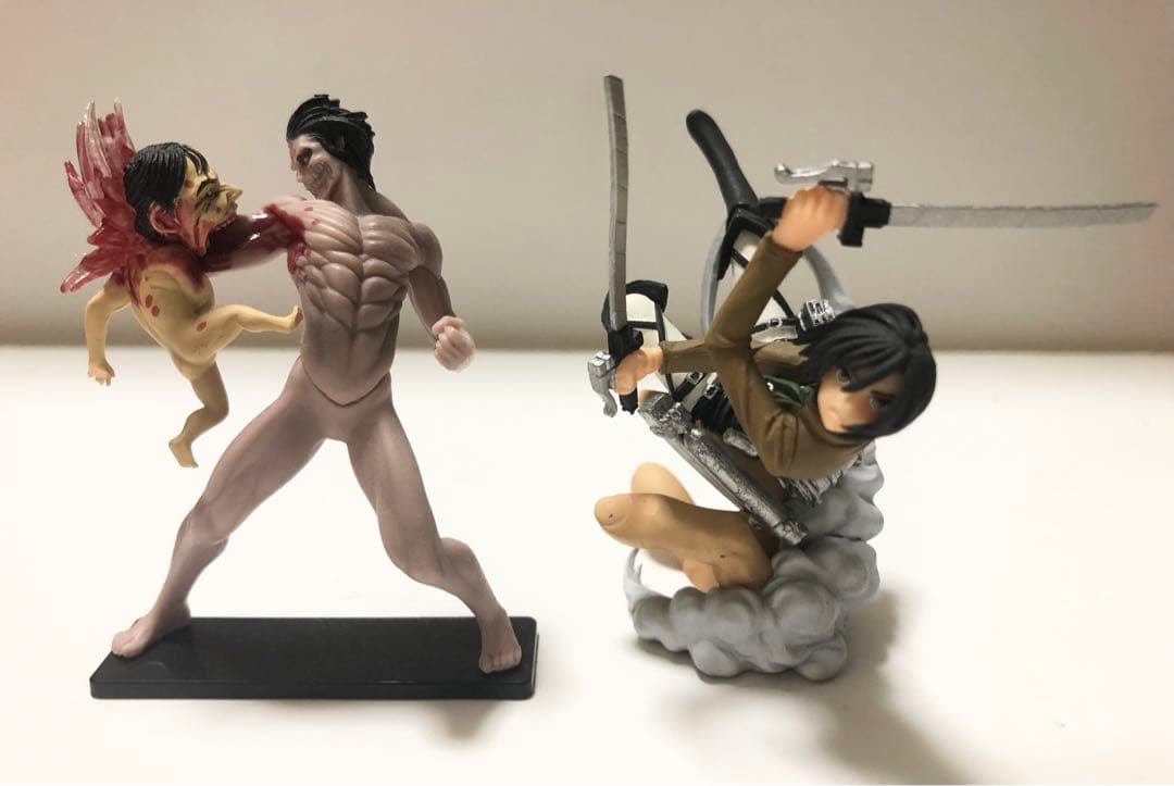 カプセルq進撃の巨人　無垢の巨人フィギュア　その他セット