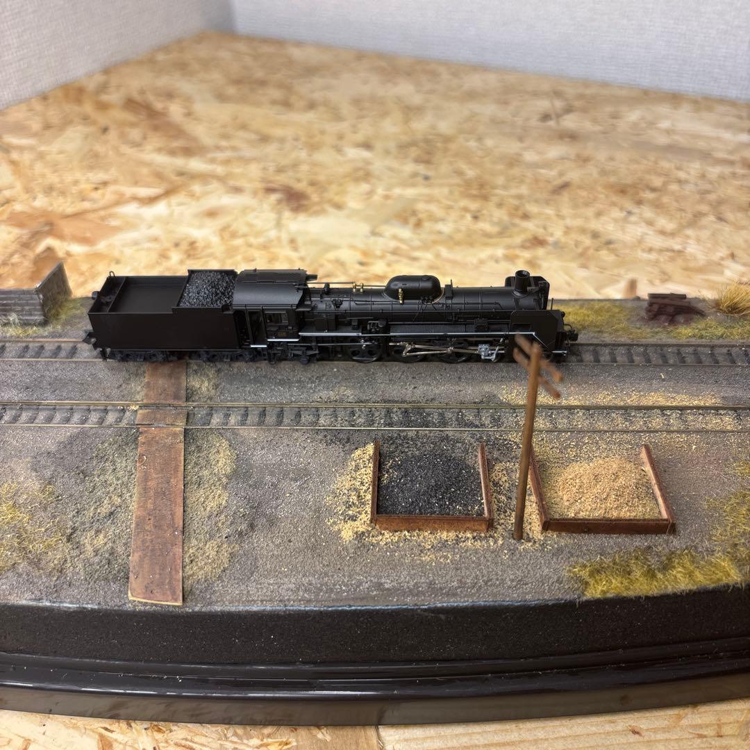 【ケースあり】N保管用ジオラマ「晩秋の線路」—時を忘れるクラシックベース—