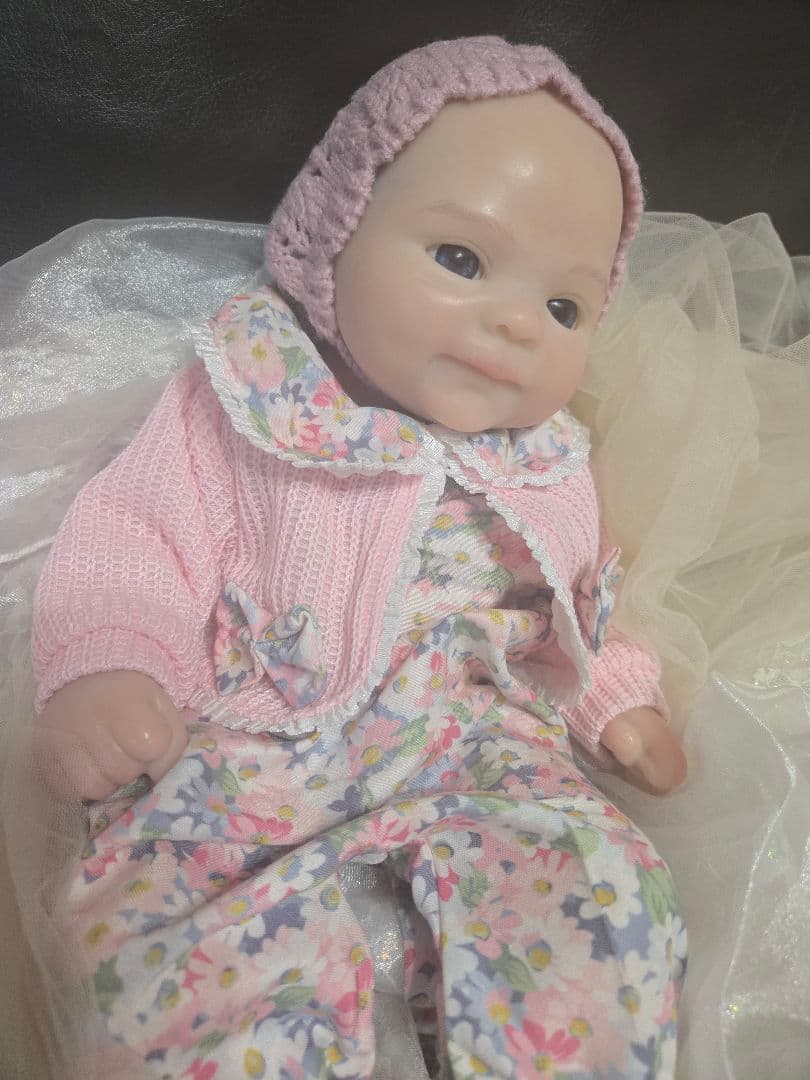 シリコンリボーンドール。お口が開く美人さん。