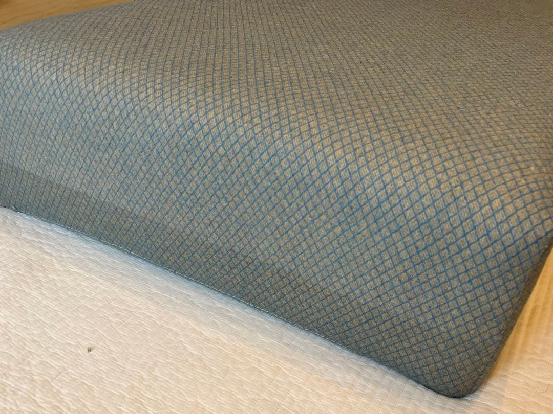 ACTUS キューブ ロースツール ベンチ