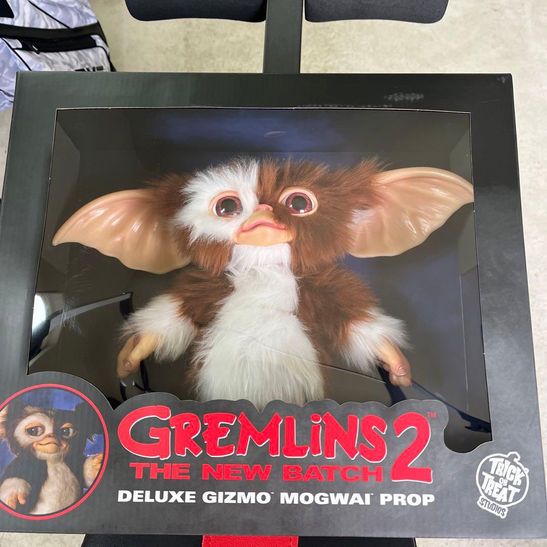 グレムリン2 新・種・誕・生』ギズモ 等身大1/1スケール - メルカリ