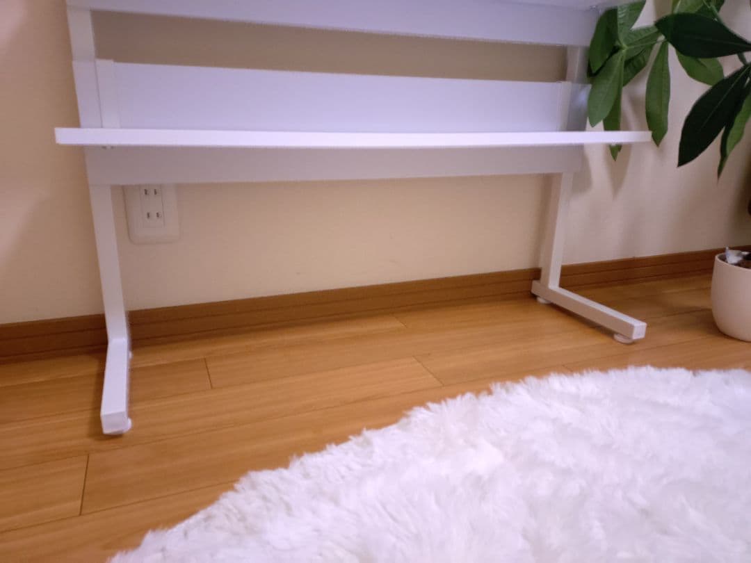 【美品】突っ張りラック 壁面収納 ドリス カロン80 パーテーション ホワイト