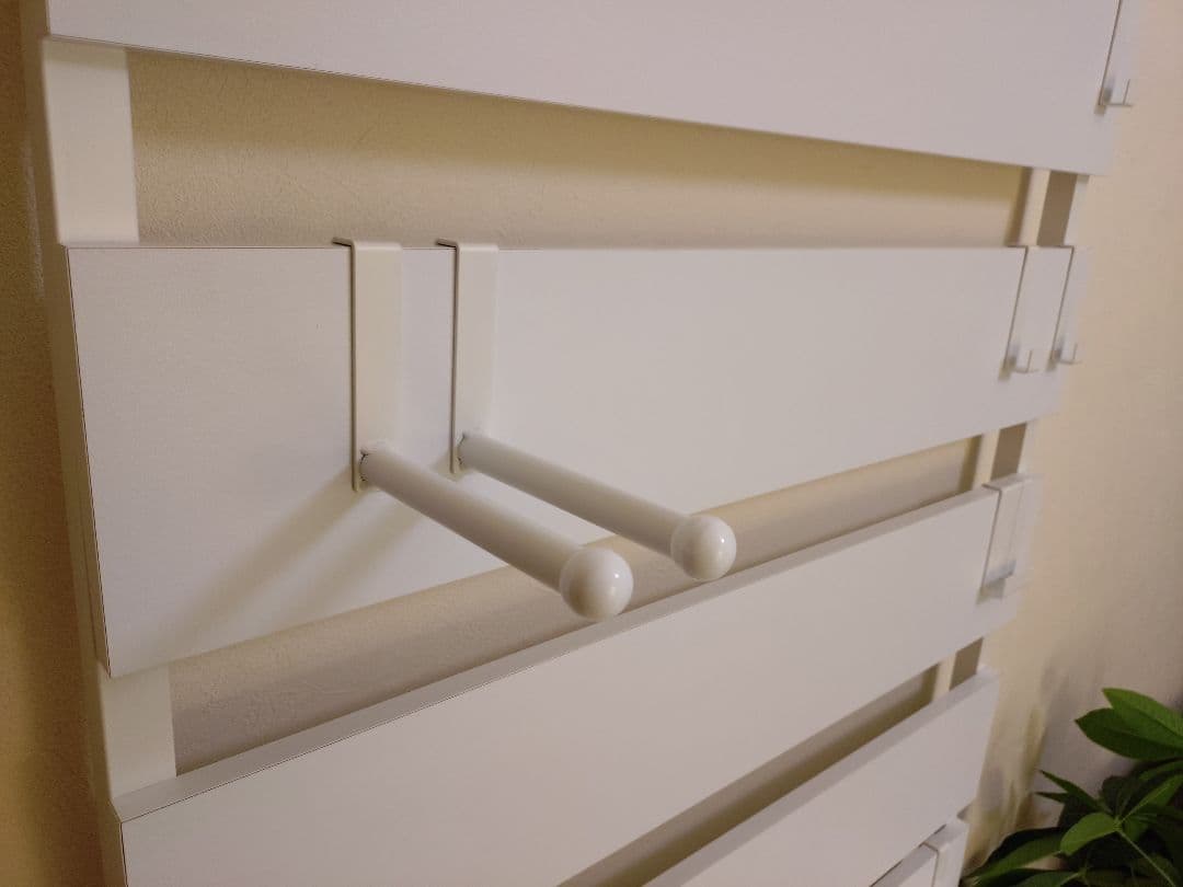 【美品】突っ張りラック 壁面収納 ドリス カロン80 パーテーション ホワイト