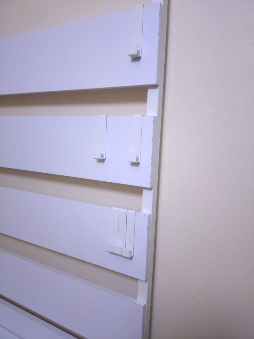 【美品】突っ張りラック 壁面収納 ドリス カロン80 パーテーション ホワイト