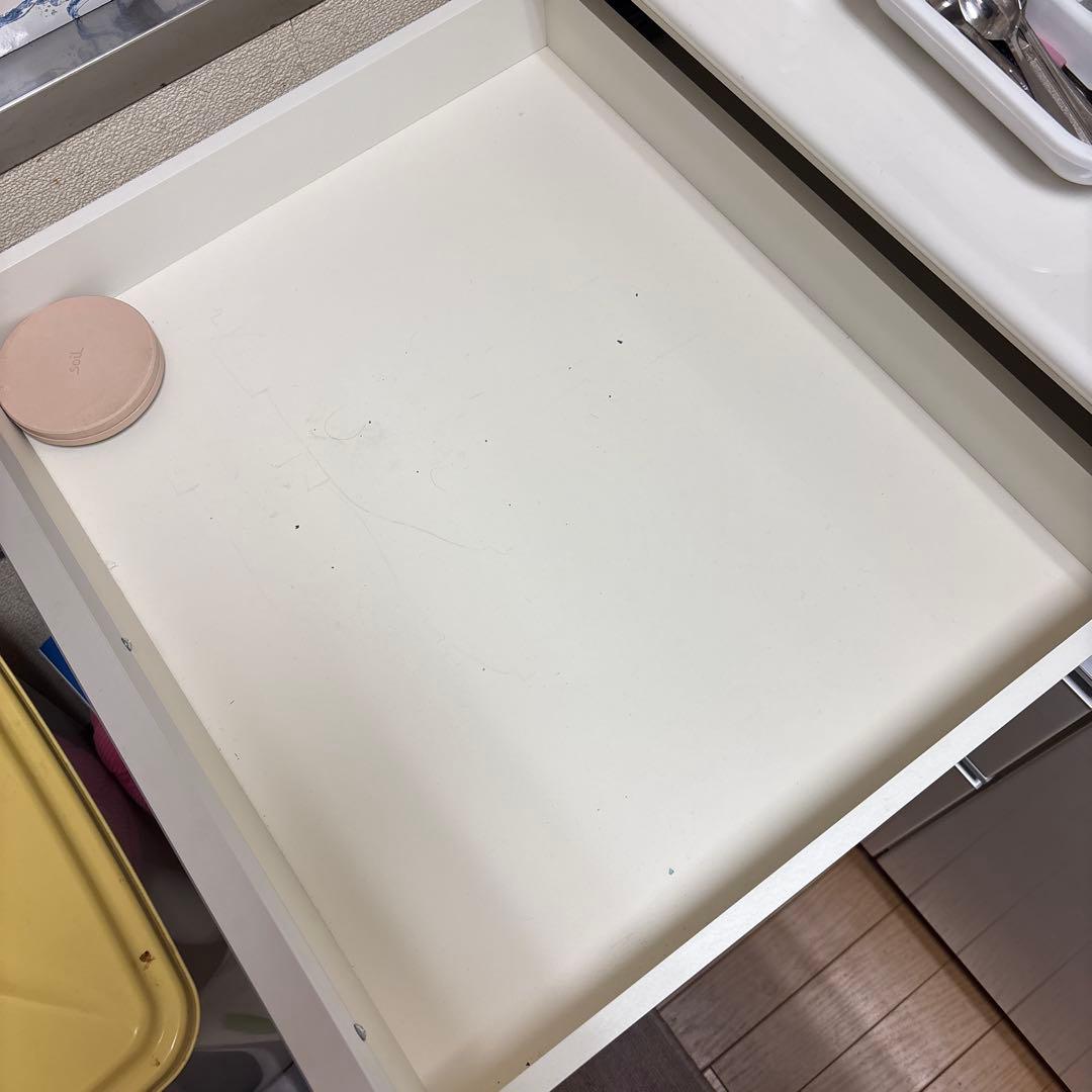 ホワイト食器棚・キッチンカウンター