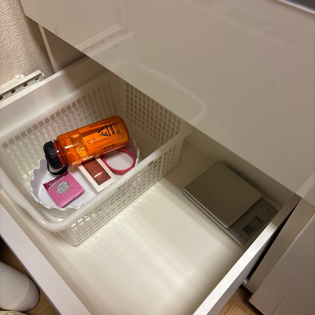 ホワイト食器棚・キッチンカウンター