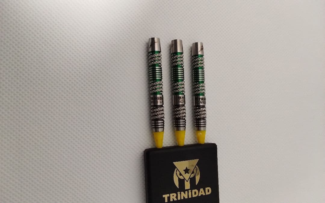 TRiNiDADリカルド×レイジー!コラボ!極美品!ダーツセット22g - メルカリ