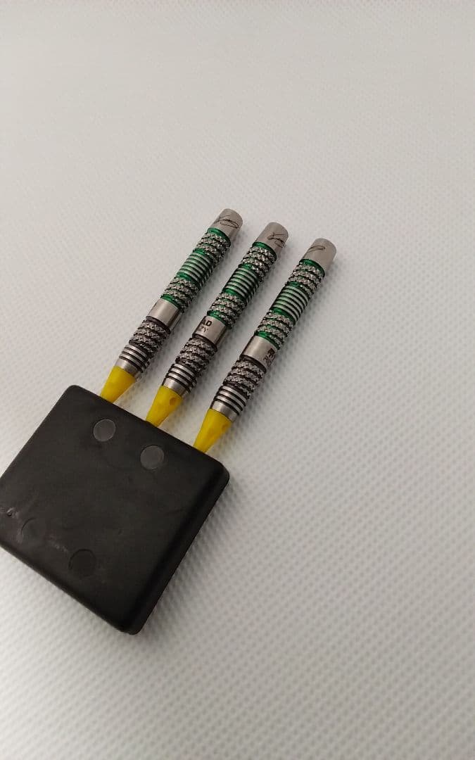 TRiNiDADリカルド×レイジー!コラボ!極美品!ダーツセット22g - メルカリ