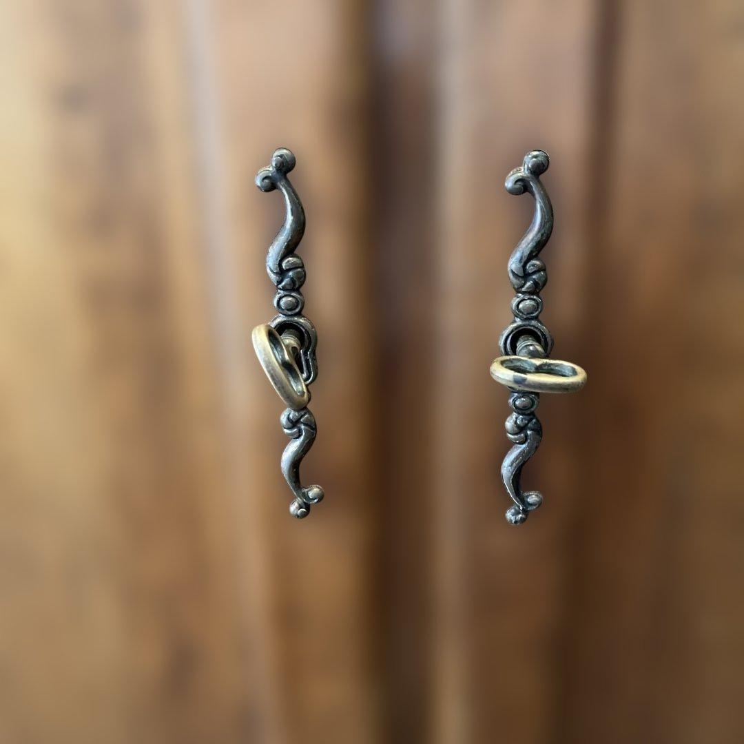 英国アンティーク　カップボード　飾り棚