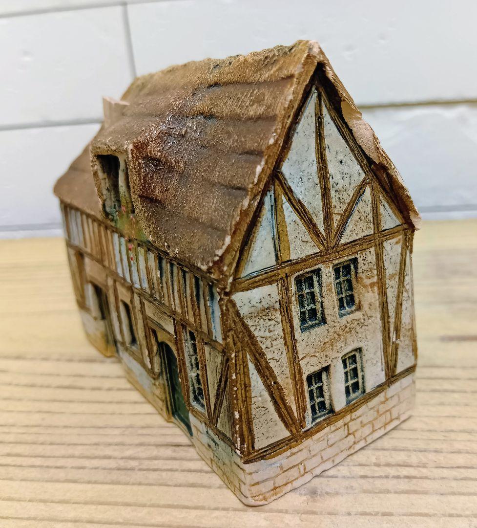 FROM JAPAN公式アカウント01 GAULT HOUSE