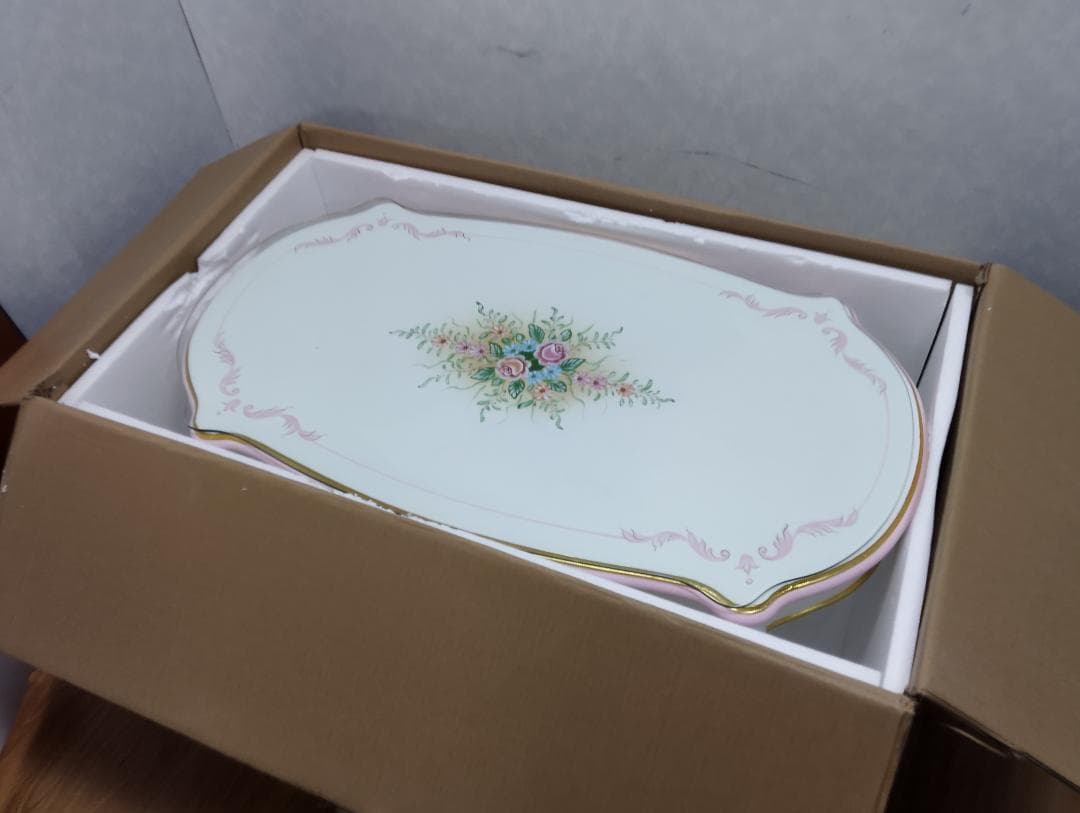 K♦194 ロココ アントワネット Rフォルムセンターテーブル 訳あり未使用品