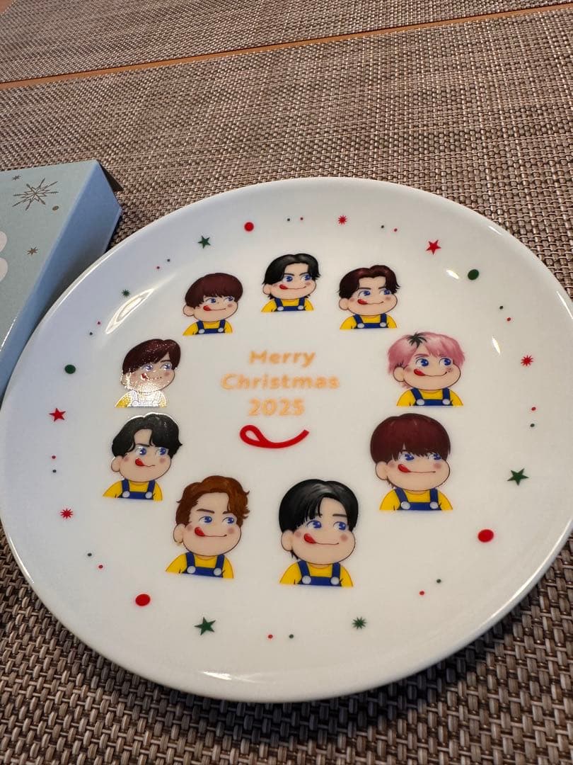 Snow Man 不二家 クリスマスプレート 2025 - メルカリ