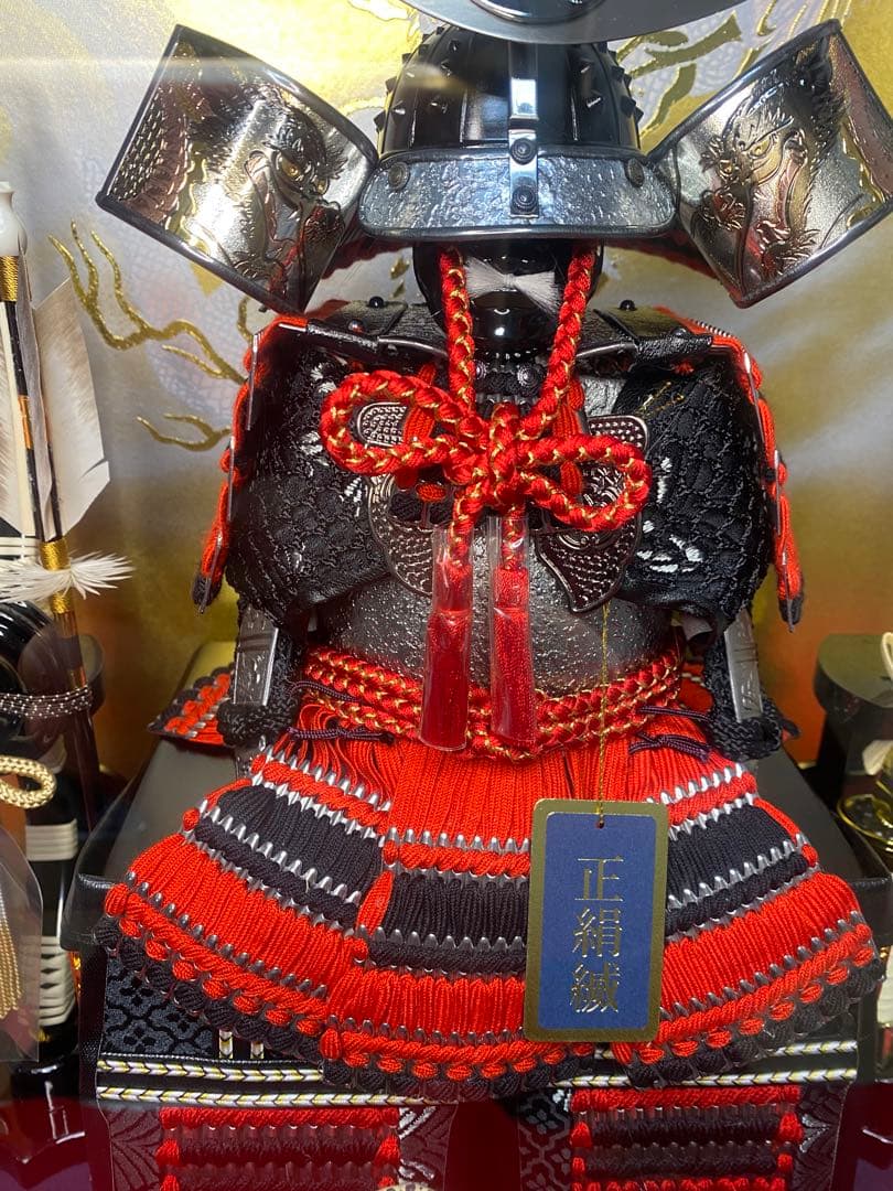 上杉謙信　東京久月　五月人形　家紋付き鎧飾り　ガラスケース入