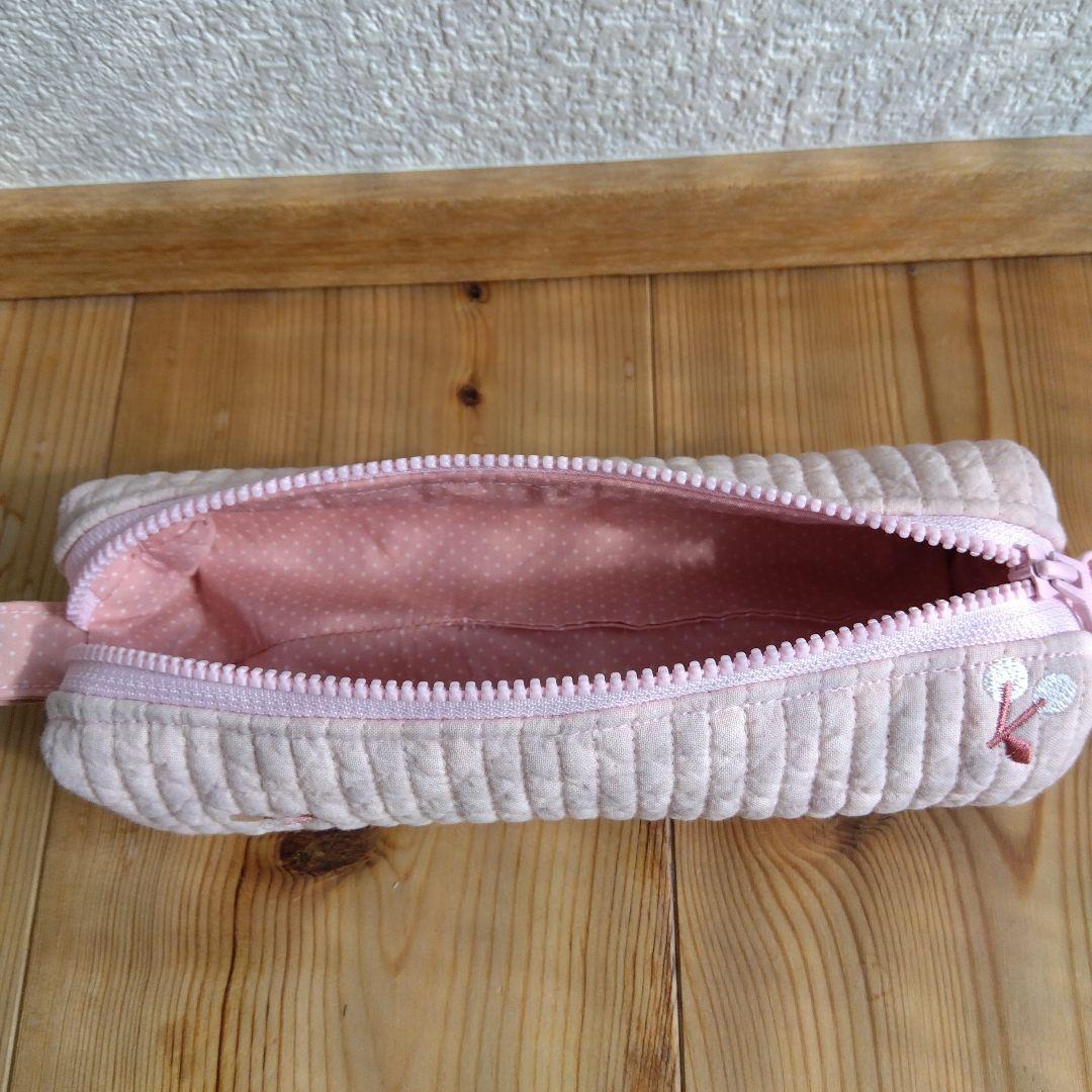 りんママ様　ご注文ページ　グレー キルティングポーチ 花刺繍