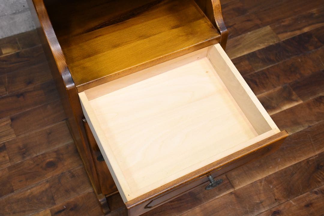 ECK53 オールドカリモク コロニアル 電話台 飾り台 花台 カタカナ表記