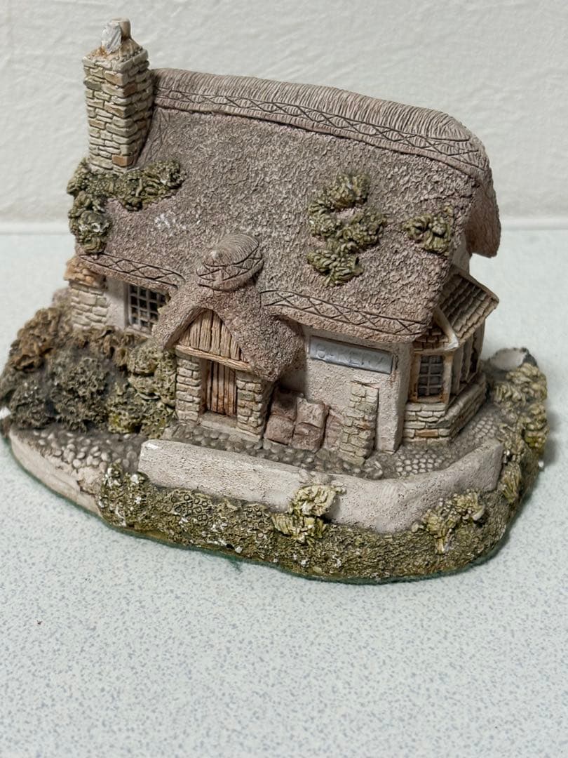 PENTHOUSE & PAVEMENT village bakery 置物