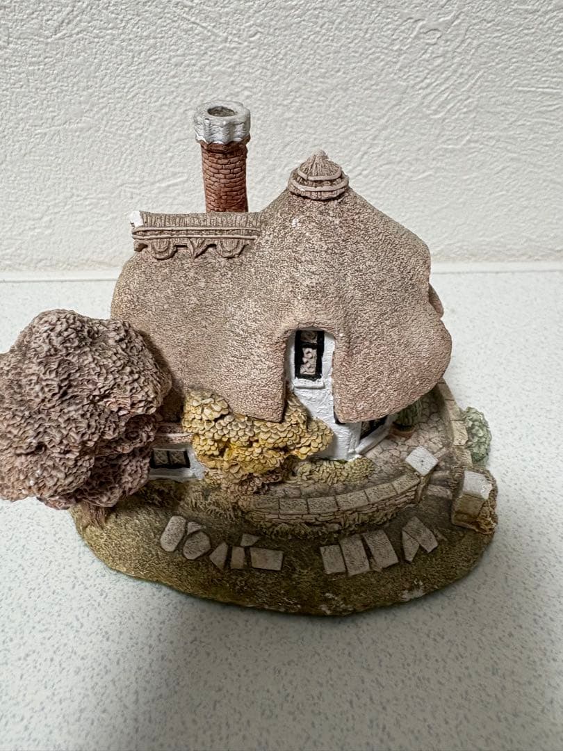 PENTHOUSE & PAVEMENT village bakery 置物