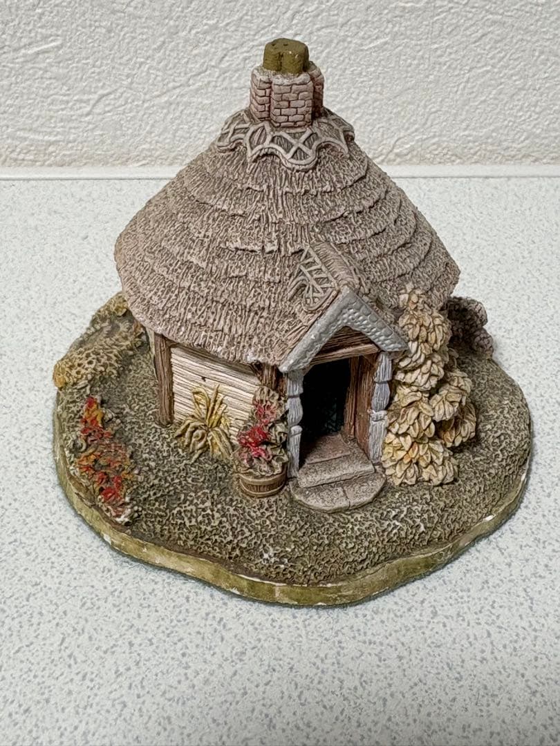 PENTHOUSE & PAVEMENT village bakery 置物