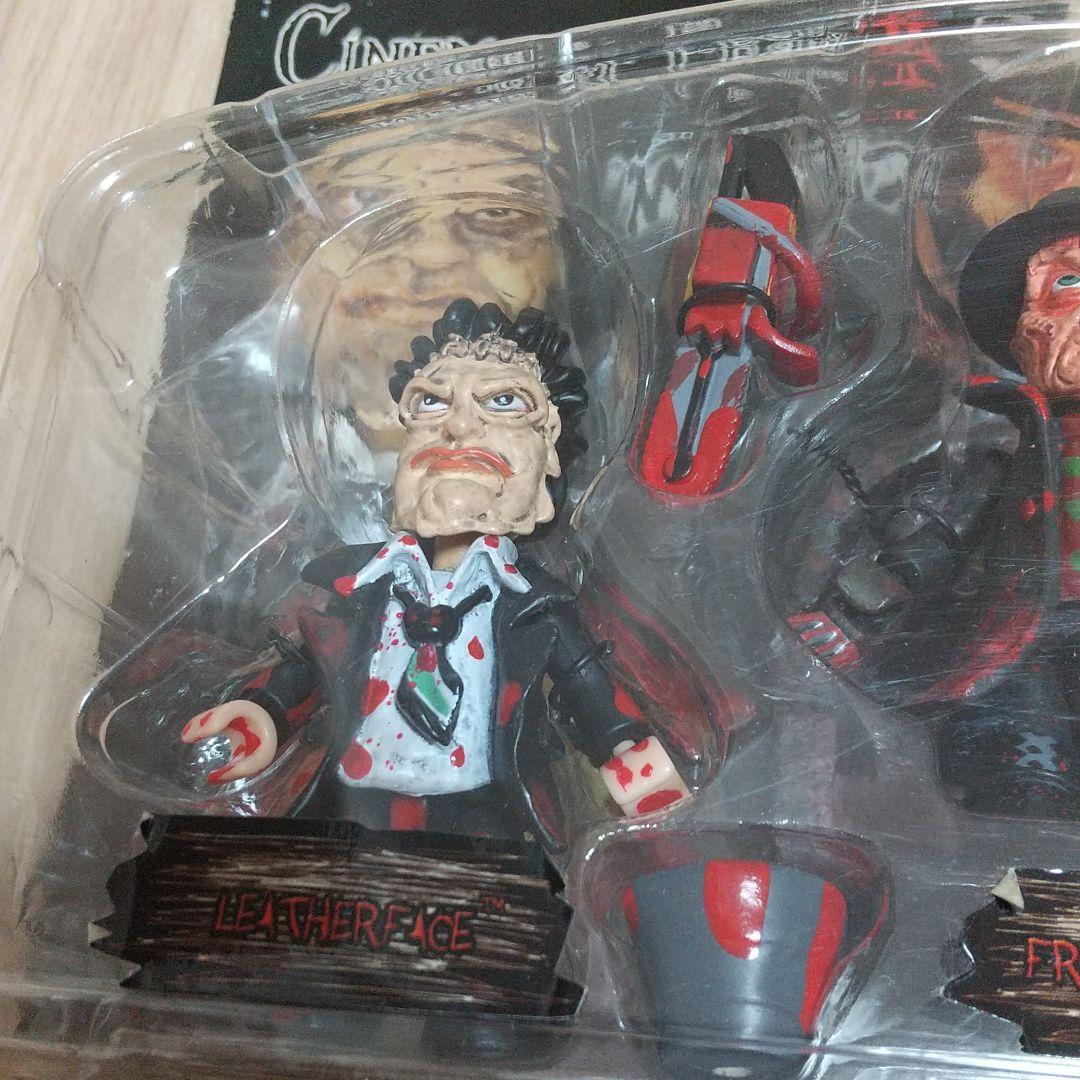 CINEMA OF FEARⅡ MEZCO  FIGURE