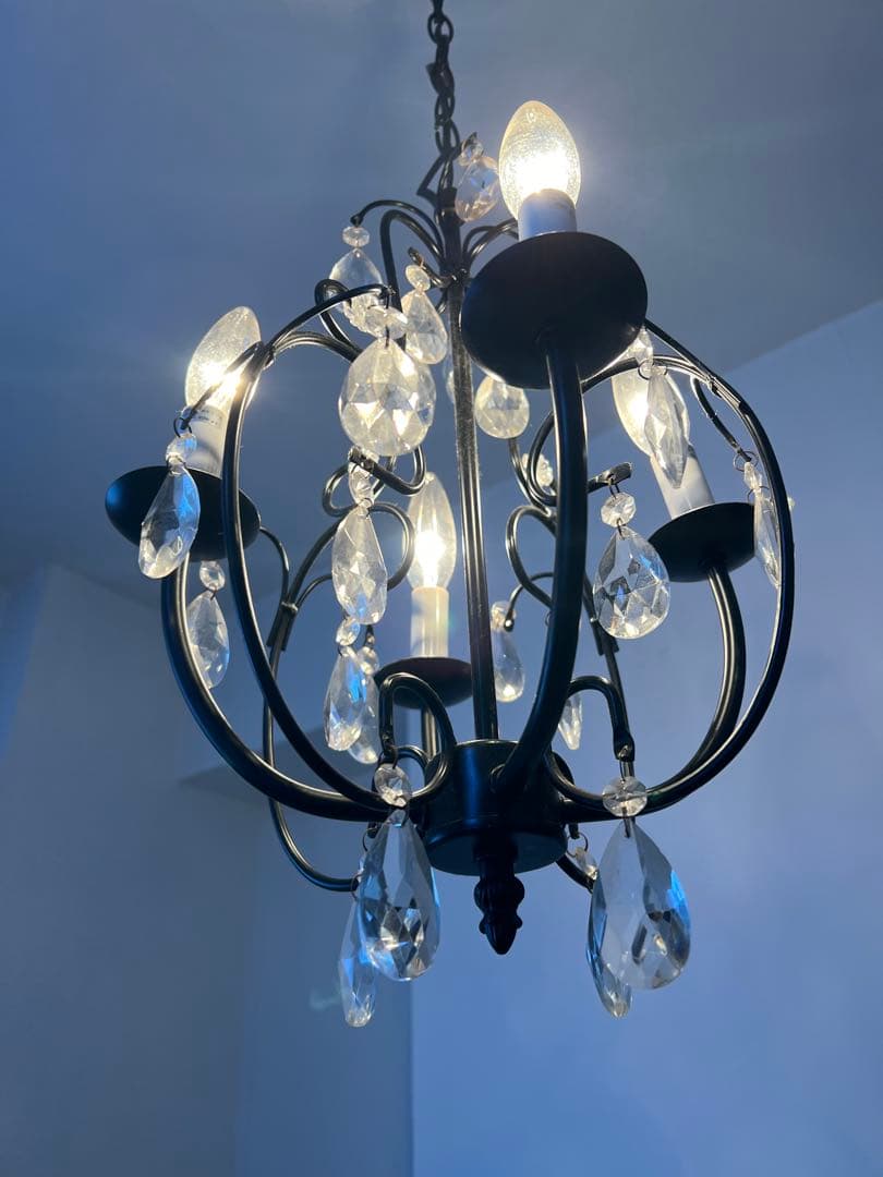 【照明器具】ブラック シャンデリア（電球付）