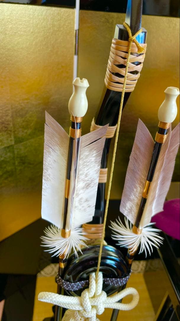 五月人形　秀月本金箔押兜飾り　屏風・台座付き　全て購入時の箱入り　美品