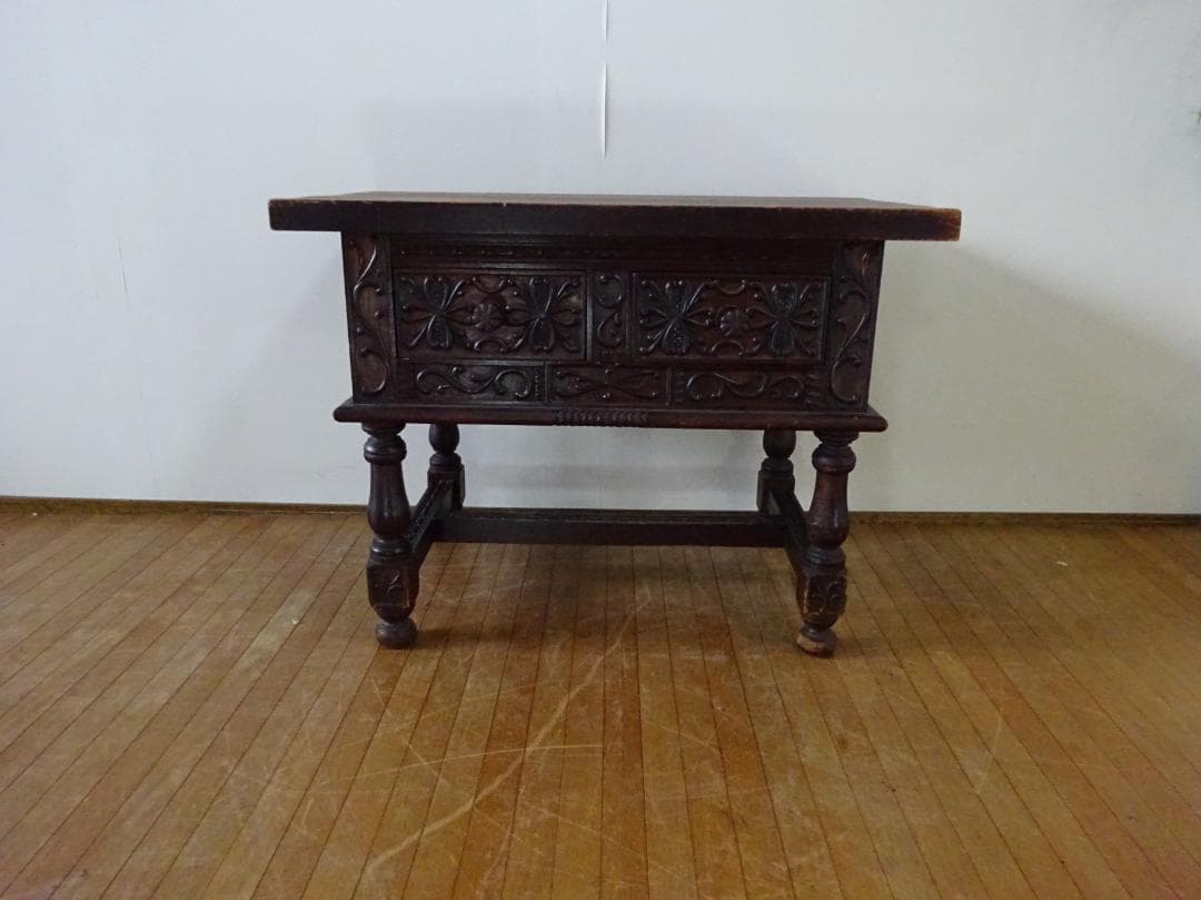 アンティーク家具　コンソールテーブル　キャビネット　収納家具