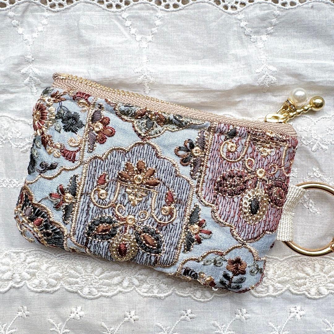けいちゃん様 お取り置き インド刺繍生地♡ミニポーチ（ブルーグレー）
