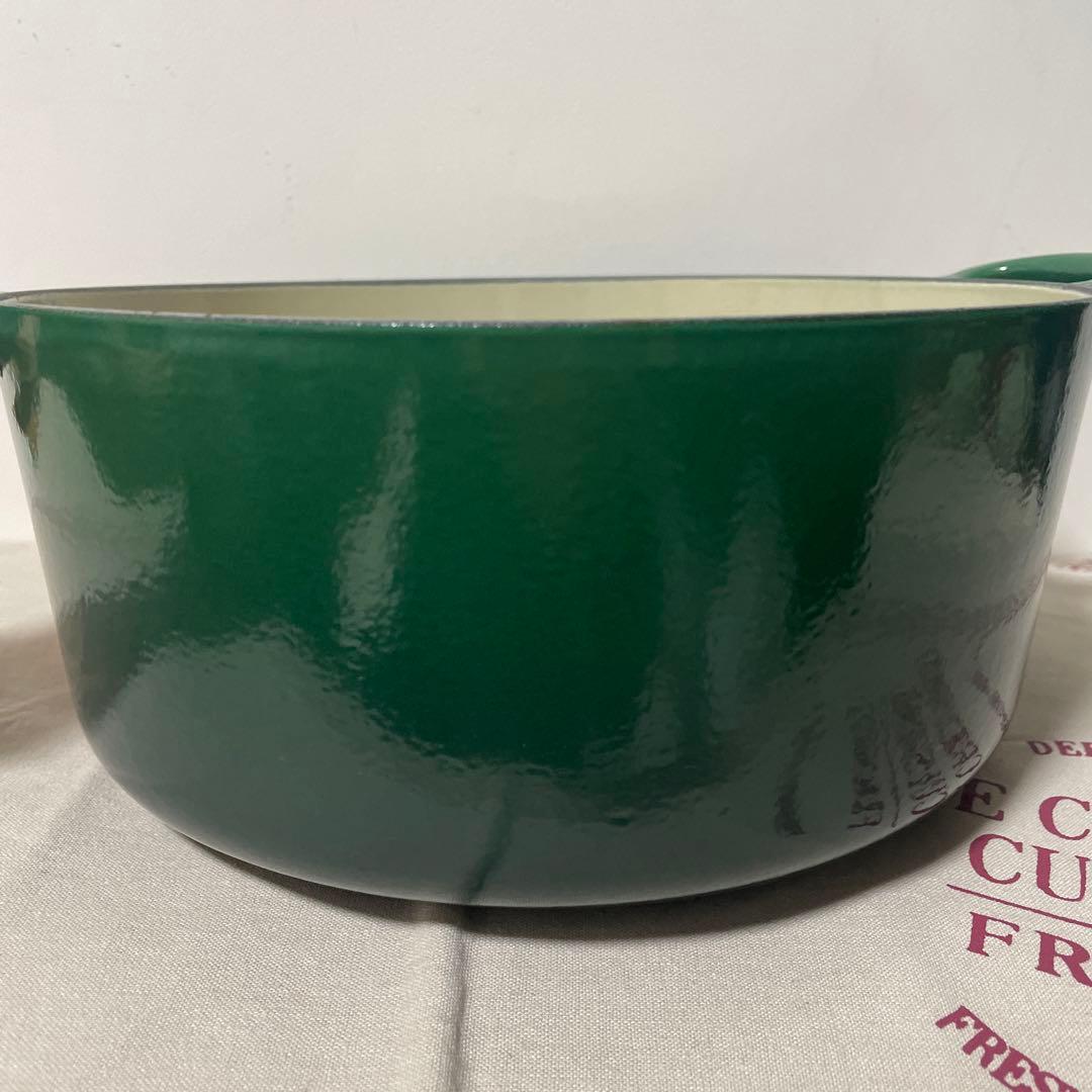 《廃盤希少》ルクルーゼ 24cm 希少 カクタスグリーン ココットロンド